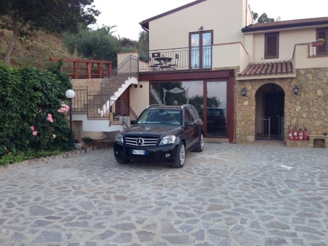B&B Profumi Di Sicilia Сан-Катальдо Екстер'єр фото