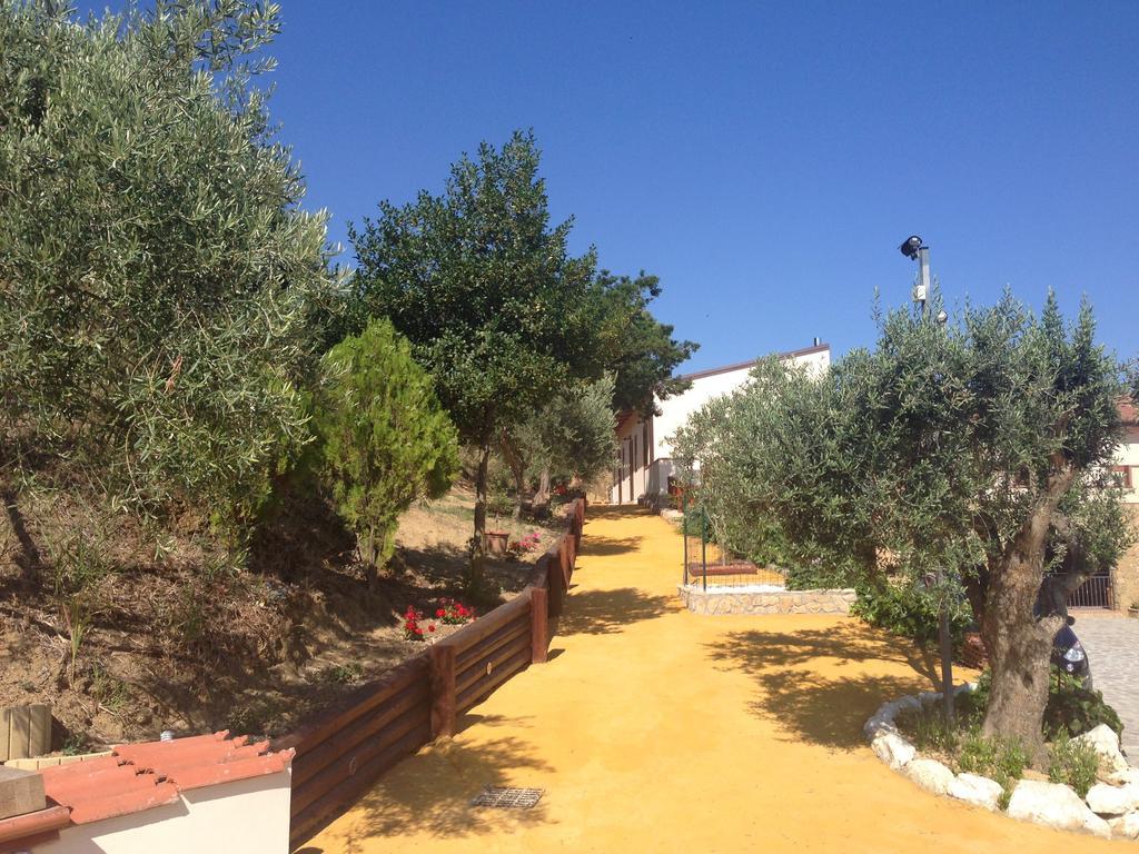 B&B Profumi Di Sicilia Сан-Катальдо Екстер'єр фото