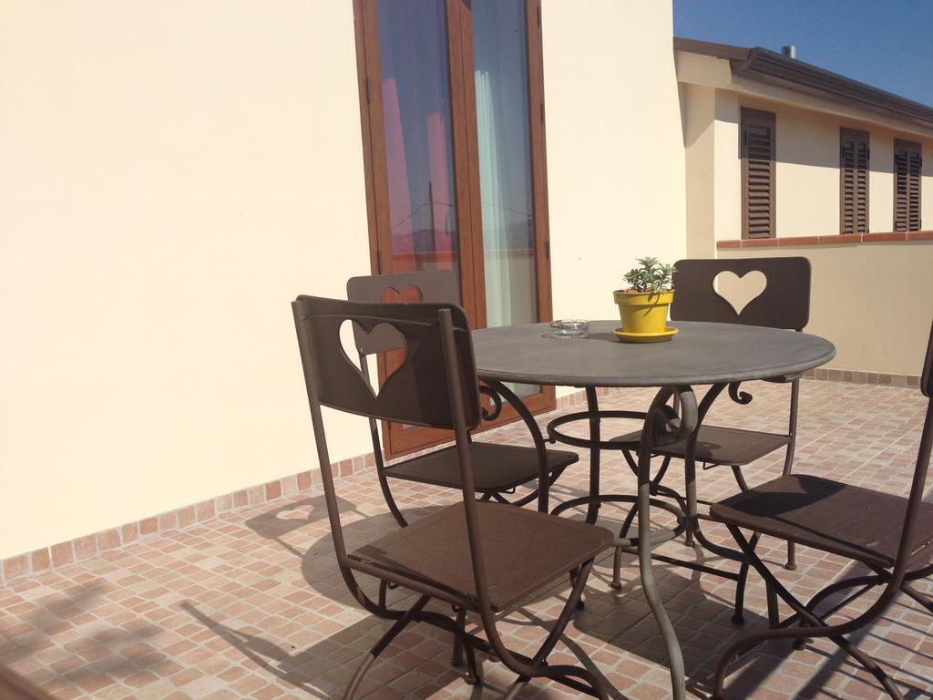 B&B Profumi Di Sicilia Сан-Катальдо Номер фото